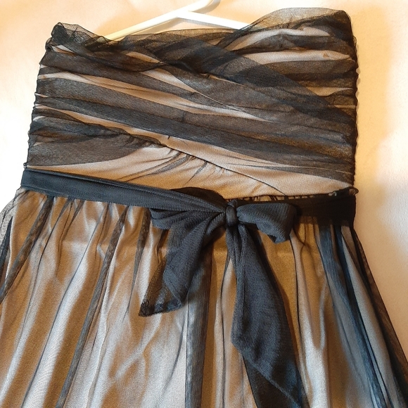 Mystic Black Beige Lace Floral Strapless Cocktail Midi Dress w Ribbon, Size S - Picture 12 of 12